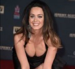 Katy Perry١ (2015) 