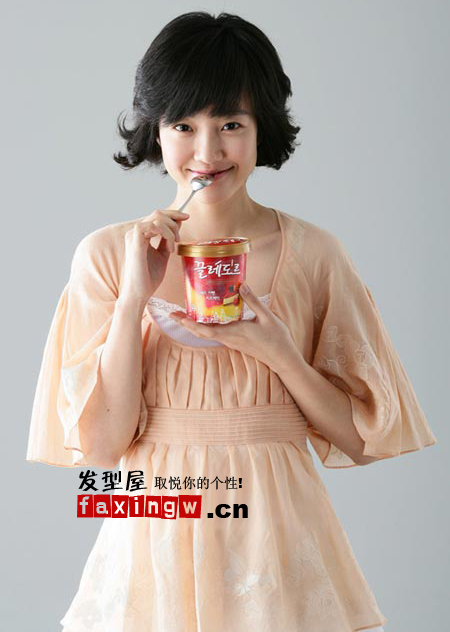 09�����е�Ůʿ�̷�����ͼƬ