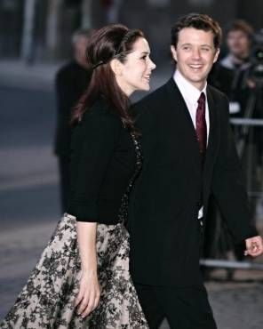 “第一夫人”腕表 ——6个最大牌女人和一款腕表的极致传奇