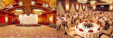 齐鲁万怡大酒店