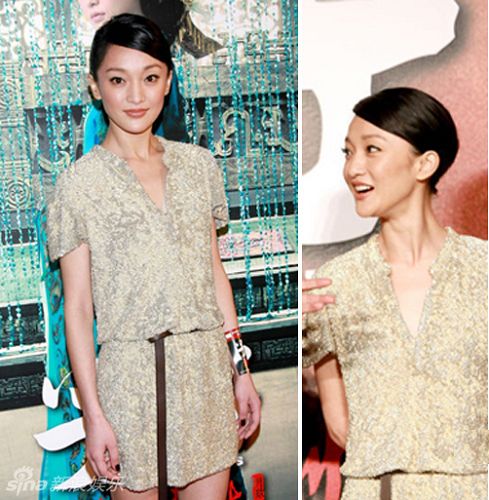 金色的Burberry礼服,女人味十足