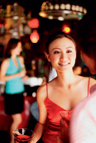 跟着电影女主角 学追男招式