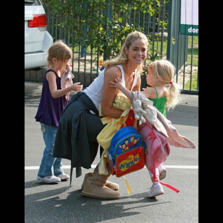 �����ǽ��ģ�˭�����æ��