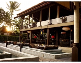 泰国苏梅拉迈海滩朗豪酒店