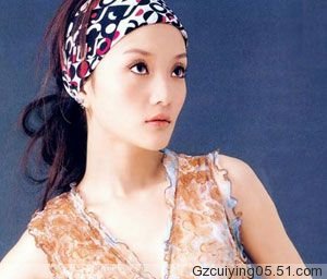 学女星妙用发带打造超绚烂发型 学女星妙用发带打造超绚烂发型