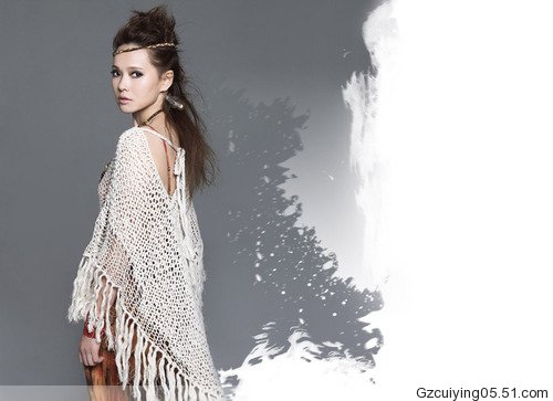 伊能静浪漫演绎《春暖花开》 伊能静浪漫演绎《春暖花开》