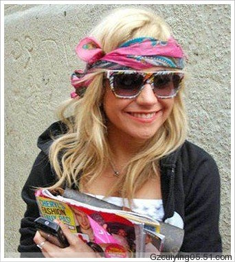 好莱坞明星今夏最流行的发饰 好莱坞明星今夏最流行的发饰