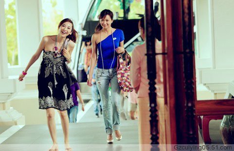 众女星学杜拉拉 <wbr>蓝色礼服减龄不费劲 众女星学杜拉拉 <wbr>蓝色礼服减龄不费劲