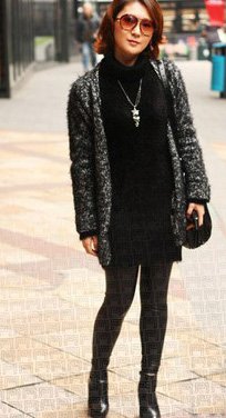 20款开襟毛衣 <wbr>应对三地温差 基本素色搭配画龙点睛