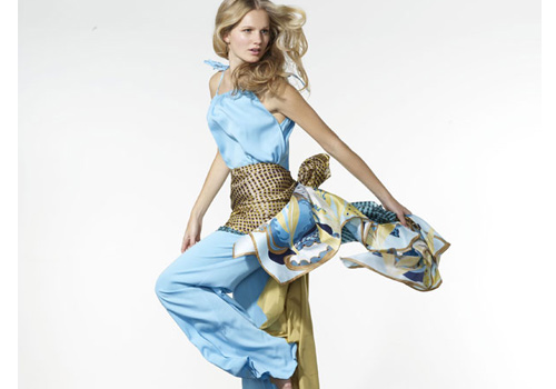 色彩旅行 古琦夺目丝巾秀 色彩旅行 古琦夺目丝巾秀