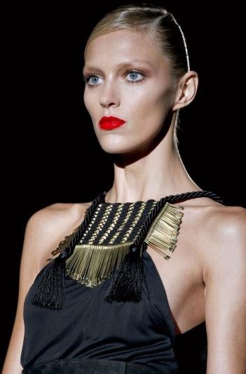 2011春夏女装点睛配角之王