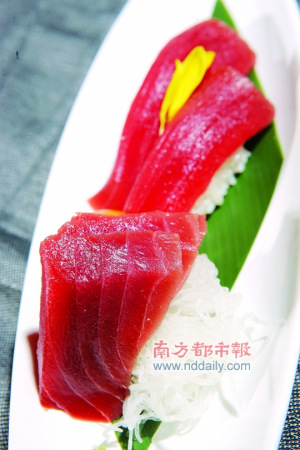 ��������ɫ�ʺ죬ȴ������ζ���ڸ�ˬ�ࡣ