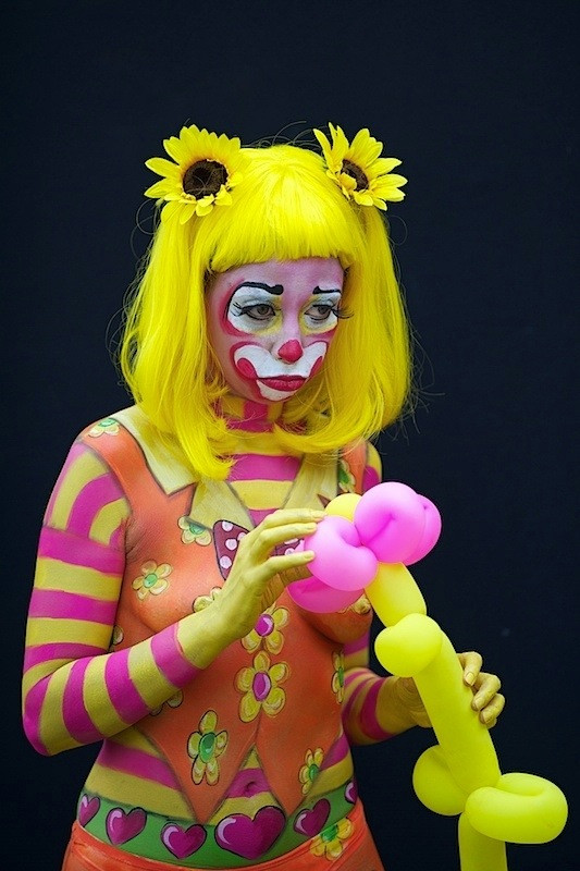 Ʒ