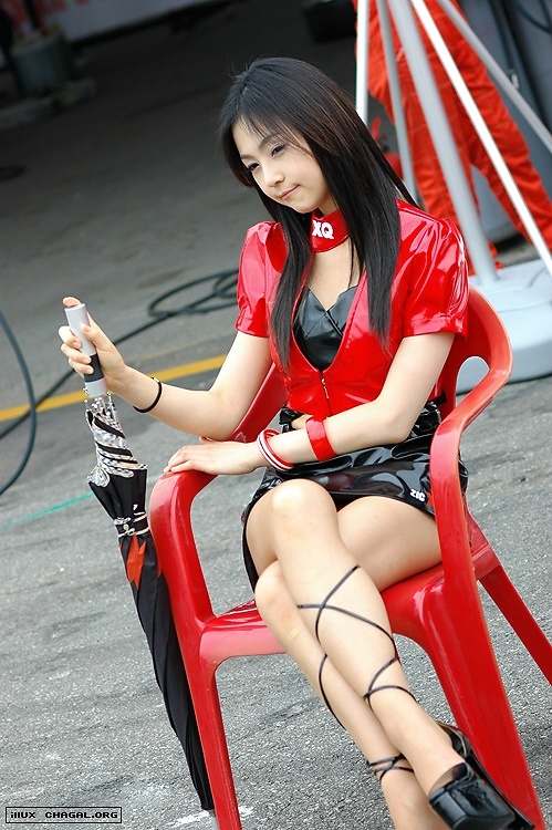 Ʒ