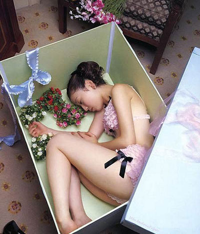 Ʒ