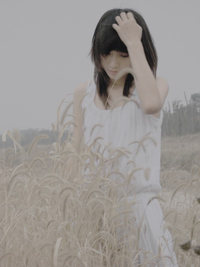 Ʒ