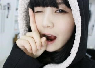 Ʒ