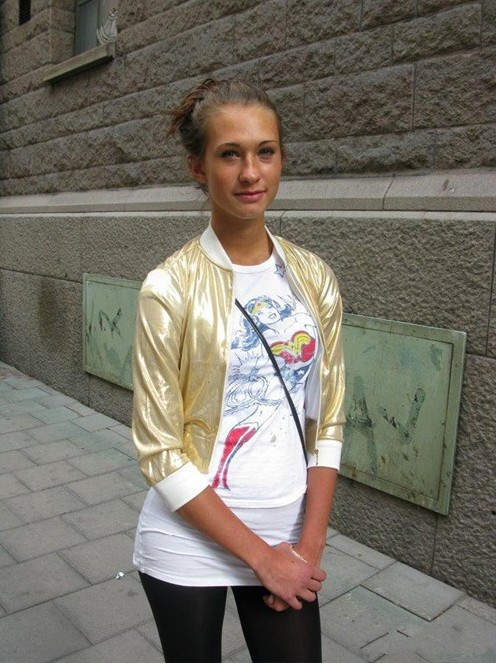Ʒ