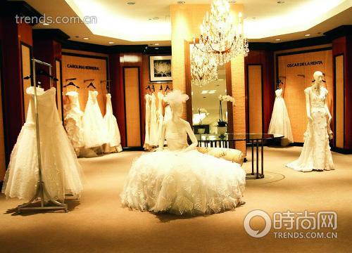 SAKS FIFTH AVENUE 一站式高端定制