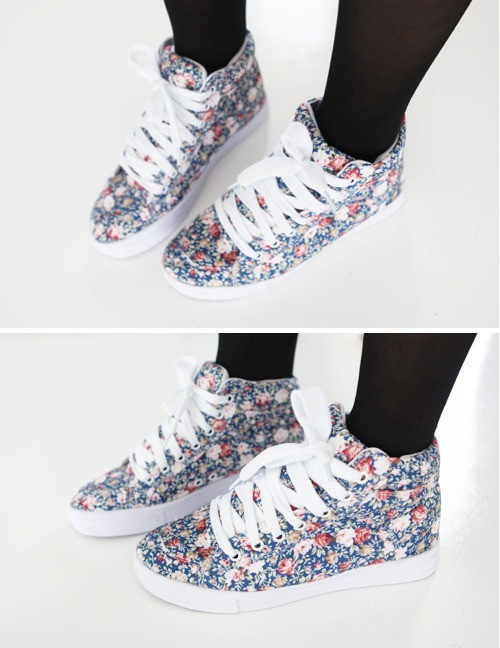 ���������� - �ʣɣͣͣ�  �̣� - ��