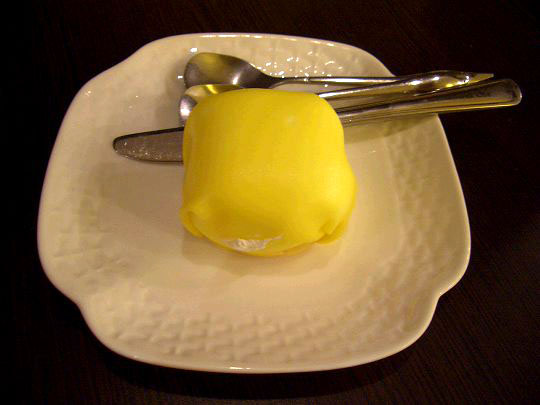 Ʒ