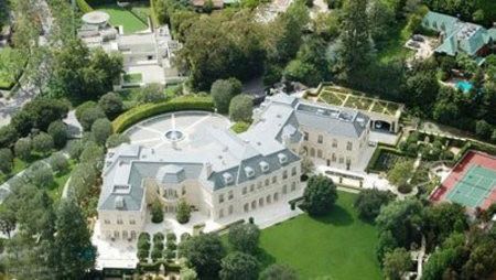 加州洛杉矶霍尔姆比山的“庄园”(The Manor)