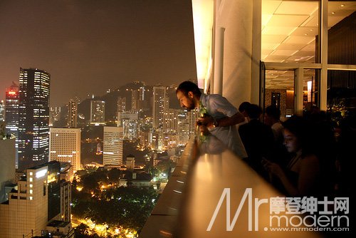 世界十大以高度著称的空中酒吧 - 沙河 - pdsgsz