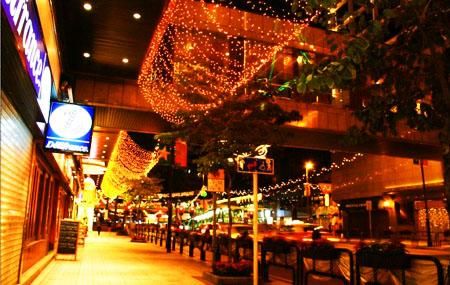 香港夜生活消费指南:本地人才去玩的地道小店(组图) 香港夜生活消费指南:本地人才去玩的地道小店(组图)
